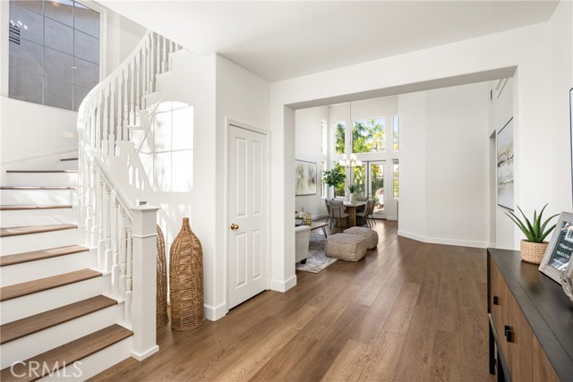 19692 Dorado Drive, Lake Forest CA: https://media.crmls.org/medias/17e49ce1-d58c-4f15-8a3f-f0bdf0bd47bb.jpg
