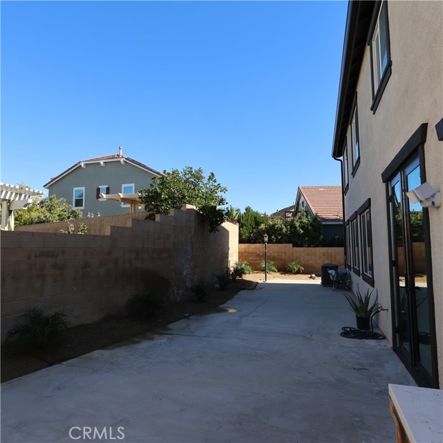 Detail Gallery Image 41 of 46 For 12460 Black Horse St, Corona,  CA 91752 - 5 Beds | 3 Baths