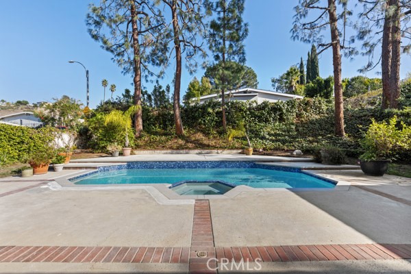 Detail Gallery Image 17 of 21 For 3150 Dona Maria Dr, Studio City,  CA 91604 - 3 Beds | 3 Baths