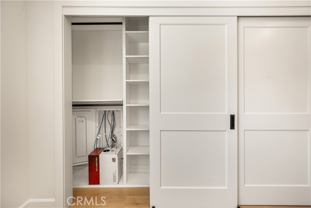 2134 Orange Avenue, Costa Mesa CA: https://media.crmls.org/medias/17e7a3de-e79f-41fe-8070-9a080a5f197b.jpg