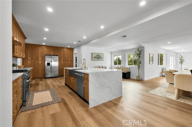 Detail Gallery Image 15 of 67 For 8459 La Vela, Whittier,  CA 90605 - 5 Beds | 4/1 Baths