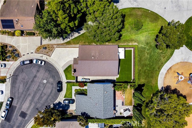 3701 S Ross Street, Santa Ana CA: https://media.crmls.org/medias/17e8ddd7-1779-4d24-9eff-72385ce50a2f.jpg