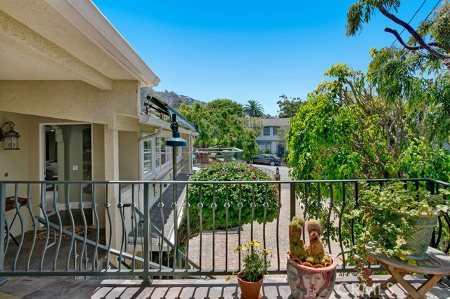 Detail Gallery Image 24 of 43 For 274 Diamond St, Laguna Beach,  CA 92651 - 3 Beds | 2/1 Baths