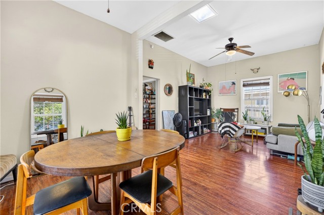 Detail Gallery Image 9 of 47 For 614 N Shelton, Santa Ana,  CA 92703 - 5 Beds | 2 Baths