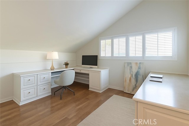 Detail Gallery Image 9 of 11 For 8602 Lorraine Dr, Huntington Beach,  CA 92646 - 4 Beds | 3 Baths