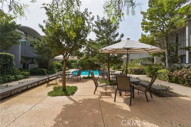 Detail Gallery Image 39 of 48 For 13231 Fiji Way #H,  Marina Del Rey,  CA 90292 - 3 Beds | 2/1 Baths