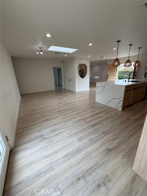 22539 Dolorosa Street, Woodland Hills CA: https://media.crmls.org/medias/17e9d99f-4459-426a-a1b6-01ec72b8c80c.jpg
