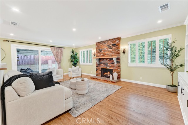 Detail Gallery Image 6 of 30 For 2496 N Beechwood St, Orange,  CA 92865 - 3 Beds | 2 Baths