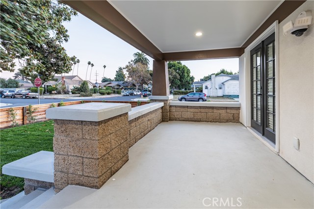 Detail Gallery Image 8 of 75 For 3627 S Van Ness Ave, Los Angeles,  CA 90018 - 4 Beds | 2 Baths