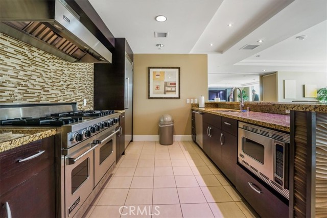 3059 Scholarship, Irvine CA: https://media.crmls.org/medias/17eb8e7f-6fcc-4310-8149-4624028ce694.jpg