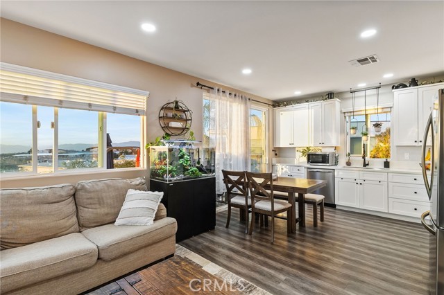 Detail Gallery Image 8 of 41 For 1134 Villa Calimesa Ln #58,  Calimesa,  CA 92320 - 3 Beds | 2 Baths