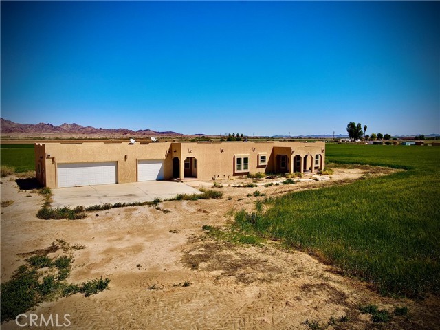 Detail Gallery Image 3 of 40 For 9270 4th Ave, Blythe,  CA 92225 - 3 Beds | 2/1 Baths