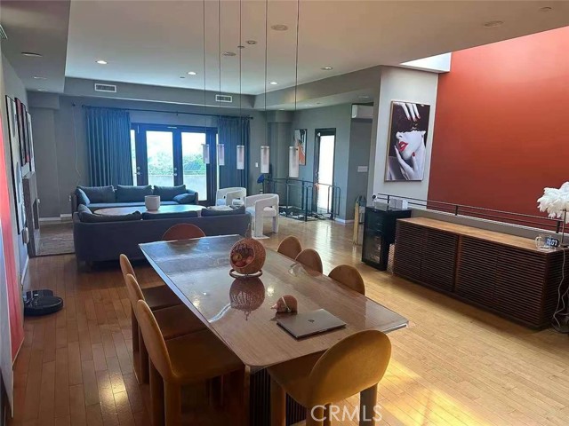 Detail Gallery Image 3 of 32 For 1218 Olancha Dr, Los Angeles,  CA 90065 - 3 Beds | 2/1 Baths