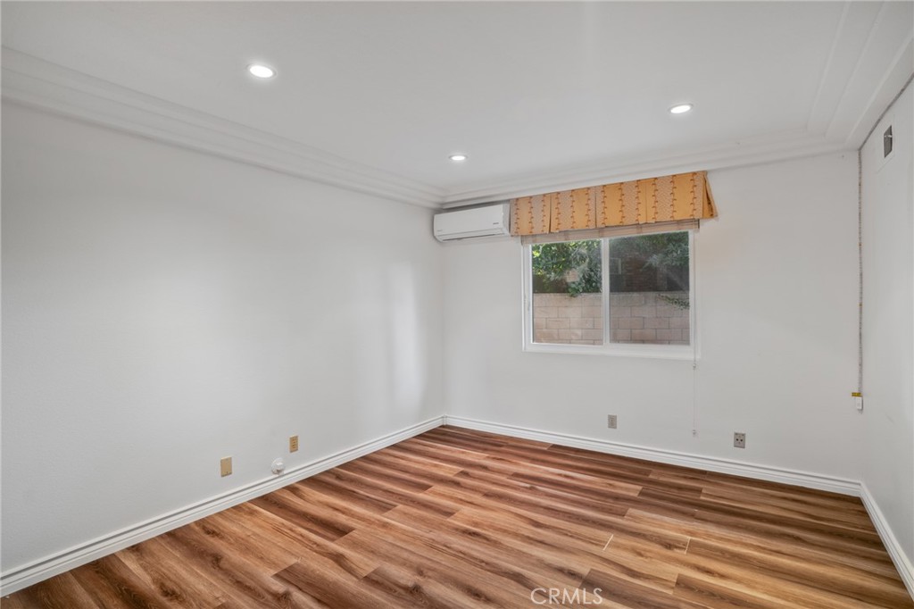 MLS #WS25259083 image #36