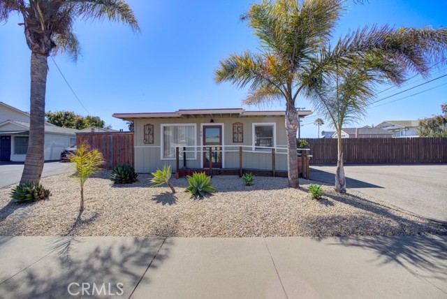 Detail Gallery Image 2 of 29 For 166 S 10th St, Grover Beach,  CA 93433 - 2 Beds | 1/1 Baths