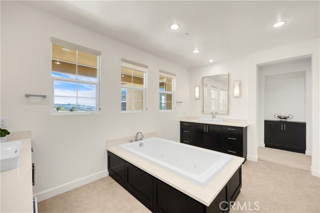 520 N Bardsdale Place, Brea CA: https://media.crmls.org/medias/17ee6f94-f683-4791-b11b-756c67cf16ae.jpg