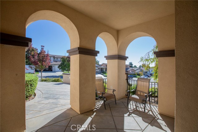 Detail Gallery Image 4 of 31 For 34088 Castle Pines, Yucaipa,  CA 92399 - 4 Beds | 3/1 Baths