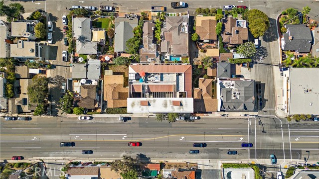 2037 Coast Hwy, Laguna Beach CA: https://media.crmls.org/medias/17efb515-6371-42f2-98ce-db4ec6e559cc.jpg