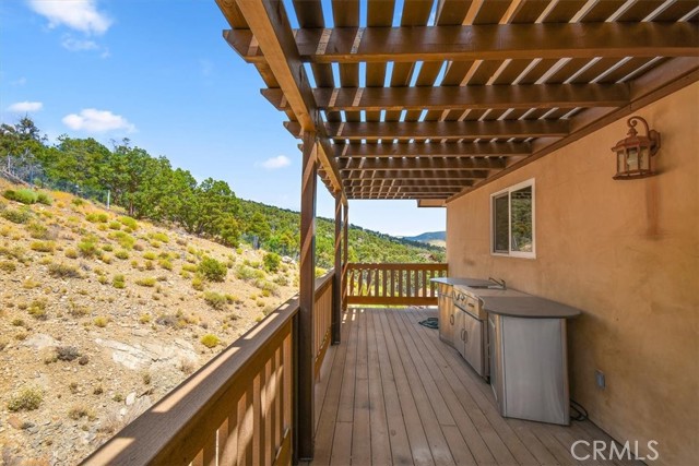 Detail Gallery Image 20 of 62 For 1223 Ore Ln, Big Bear City,  CA 92314 - 5 Beds | 4/1 Baths