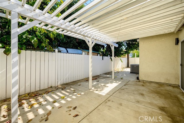 Detail Gallery Image 19 of 24 For 7058 Willis Ave, Van Nuys,  CA 91405 - 3 Beds | 2 Baths