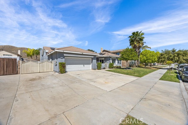Detail Gallery Image 39 of 52 For 1251 Stepstone Ct, Hemet,  CA 92545 - 5 Beds | 3 Baths