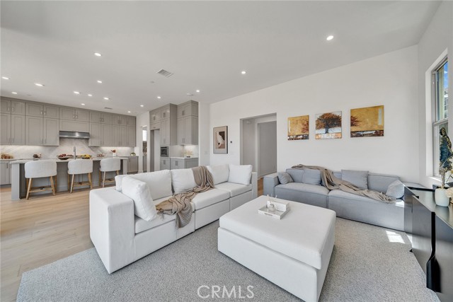 104 Eversedge, Irvine CA: https://media.crmls.org/medias/17f0b24e-12c2-4ee1-9246-b8461dc1305c.jpg