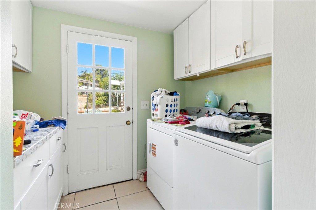 17f0c225 4dd3 49df A0dc 818b843498c8