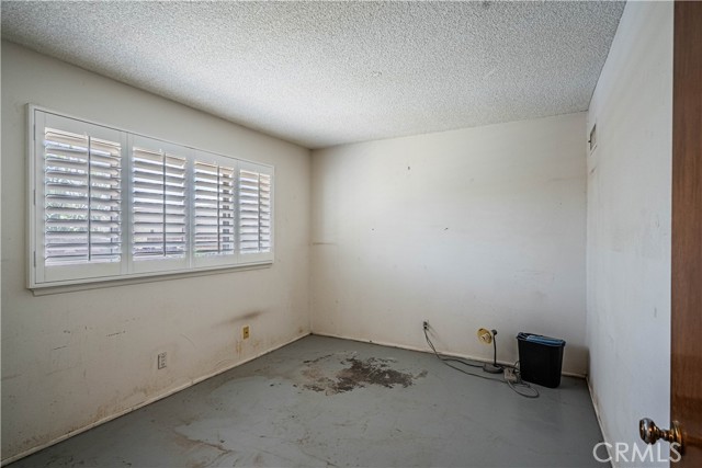 Detail Gallery Image 13 of 25 For 291 Mary Ln, Hemet,  CA 92543 - 2 Beds | 2 Baths