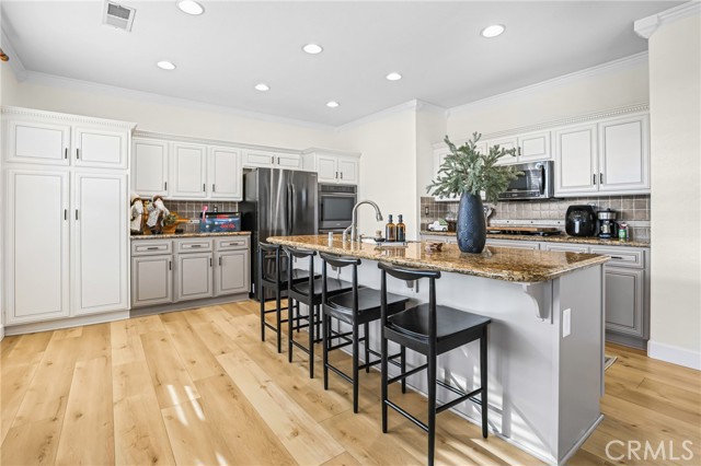 Detail Gallery Image 19 of 61 For 23859 via Segovia, Murrieta,  CA 92562 - 5 Beds | 3/1 Baths