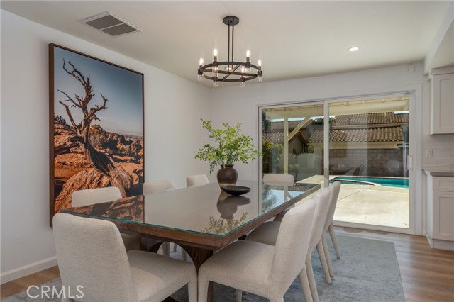 Detail Gallery Image 11 of 32 For 19828 Lull, Winnetka,  CA 91306 - 4 Beds | 3 Baths