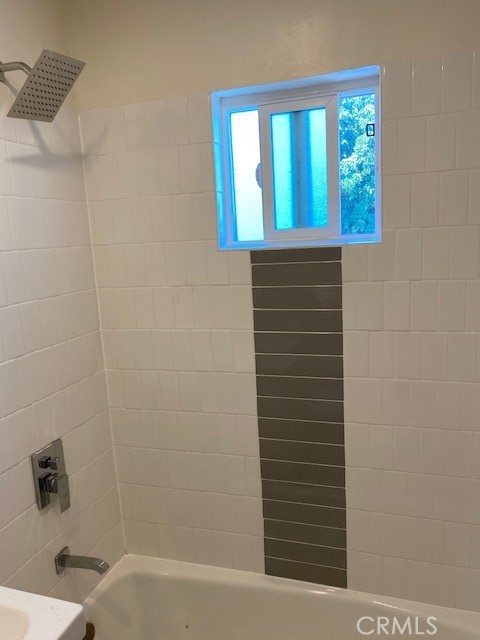 Detail Gallery Image 5 of 13 For 511 E Washington, Santa Ana,  CA 92701 - 1 Beds | 1 Baths