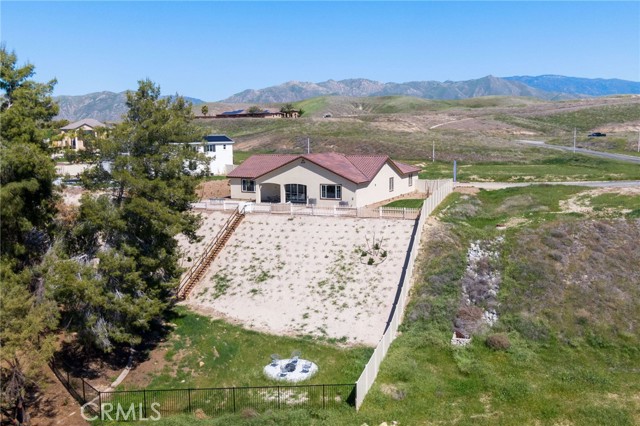 Image 46 of 72 For 5613 Levanto