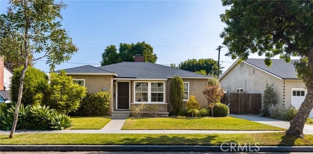 Detail Gallery Image 2 of 43 For 1840 Elmfield Ave, Long Beach,  CA 90815 - 3 Beds | 1/1 Baths