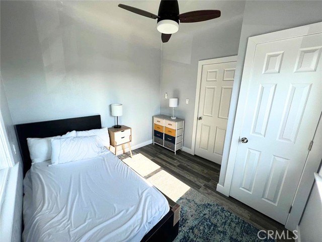 1924 Cedar Avenue, Long Beach CA: https://media.crmls.org/medias/17f399e3-34ed-4c4e-9772-279b506786a6.jpg