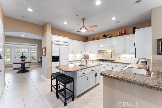 1522 Oakhill Court, Santa Ana CA: https://media.crmls.org/medias/17f3c463-9b47-487e-a3f7-25de580175c8.jpg