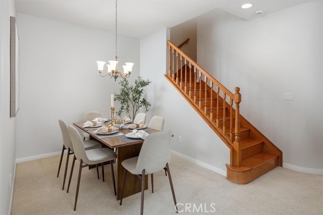 Detail Gallery Image 6 of 43 For 19345 Laroda Ln, Saugus,  CA 91350 - 3 Beds | 2/1 Baths