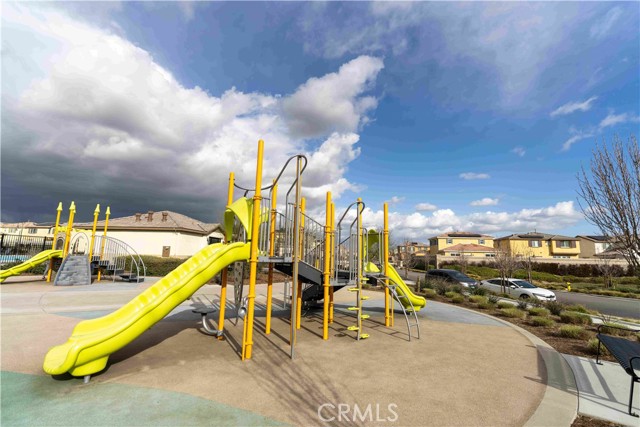 Detail Gallery Image 30 of 31 For 11667 Autumn Sage Avenue, Jurupa Valley,  CA 91752 - 6 Beds | 4/1 Baths