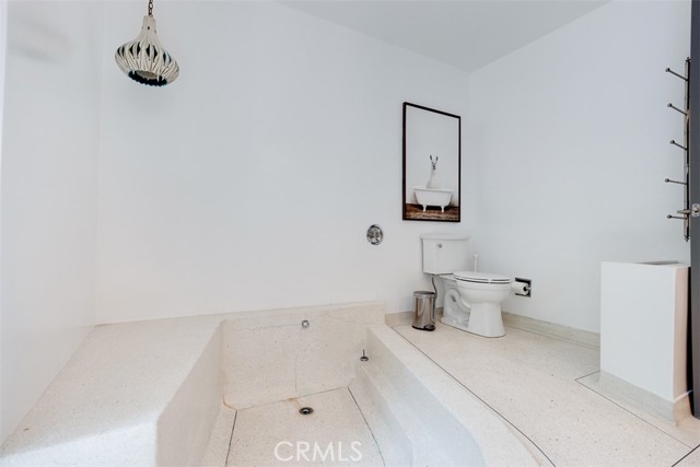 Detail Gallery Image 23 of 43 For 10034 La Canada Way, Shadow Hills,  CA 91040 - 2 Beds | 2 Baths