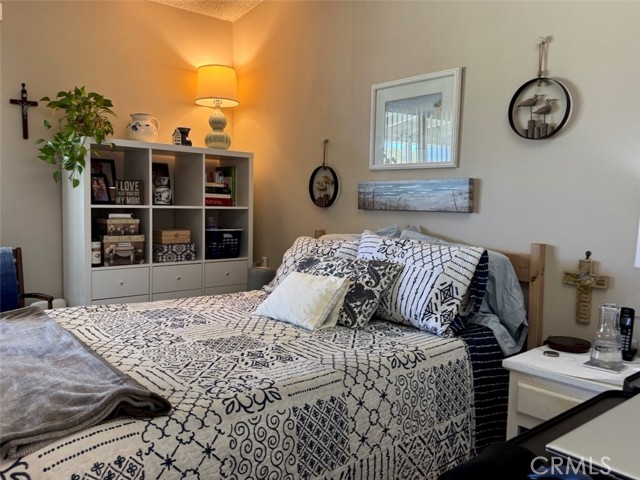 1664 Thunderbird Drive, Seal Beach CA: https://media.crmls.org/medias/17f6555d-4a48-484f-a49c-410b33d3f907.jpg