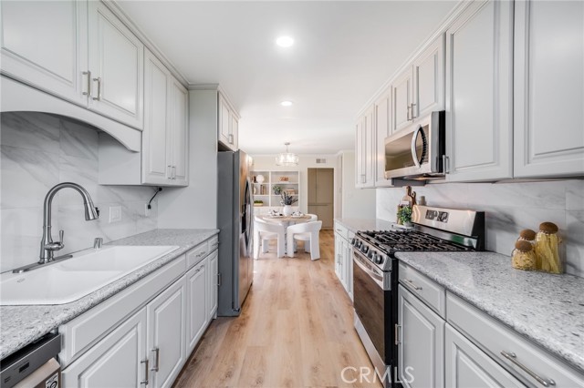 Detail Gallery Image 10 of 35 For 229 Monte Vista #12,  San Clemente,  CA 92672 - 1 Beds | 1 Baths