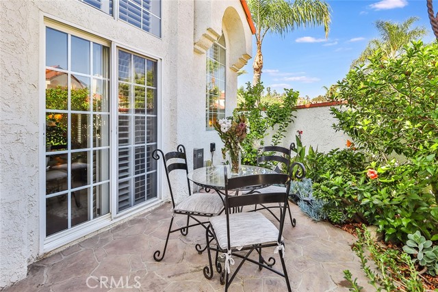 Patio with Lush Greenery