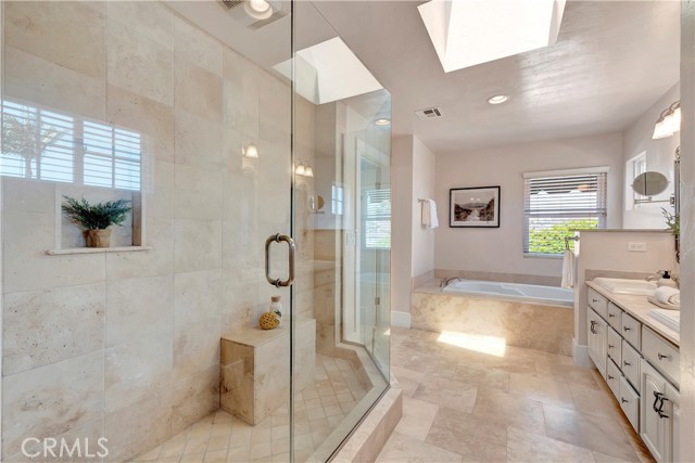 218 Covina Avenue, Long Beach CA: https://media.crmls.org/medias/17f740b2-c1fb-418e-a4e6-8541a089346a.jpg