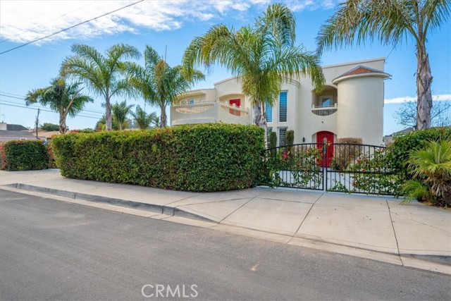 Detail Gallery Image 15 of 75 For 588 S 7th St, Grover Beach,  CA 93433 - 5 Beds | 5/1 Baths