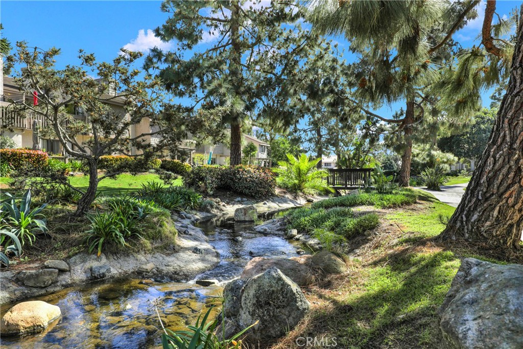 MLS #OC25249713 image #32