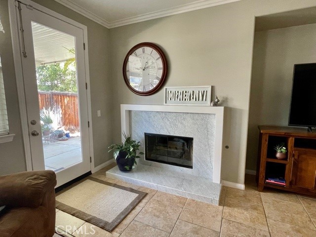 17f845d9 C8a3 466c B8bf 50080944ff75