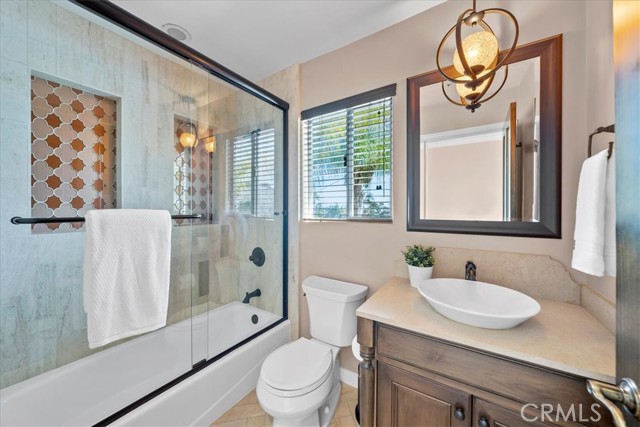 2nd floor bathroom