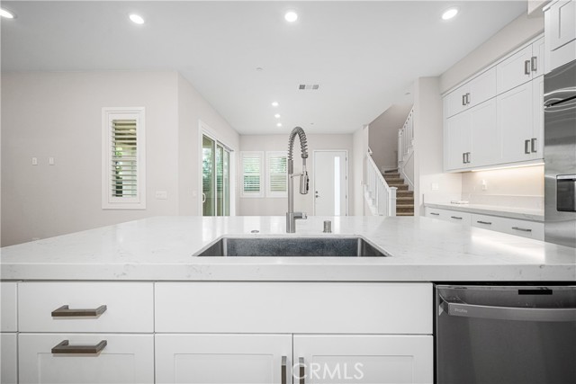 Detail Gallery Image 13 of 57 For 229 Chorus, Irvine,  CA 92618 - 3 Beds | 2/1 Baths