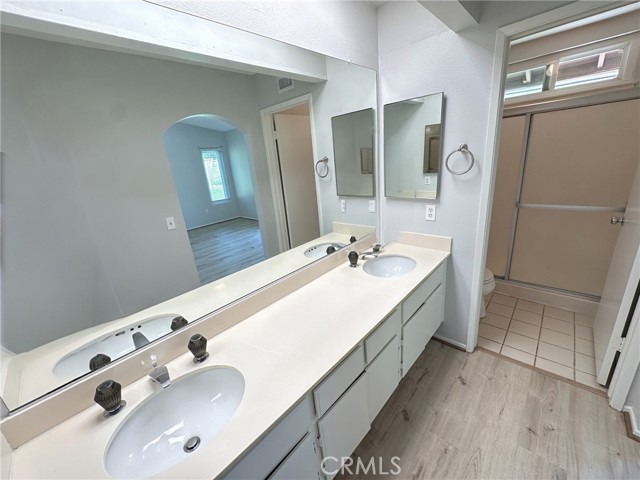 6410 Kettle Peak Place, Rancho Cucamonga CA: https://media.crmls.org/medias/17f95aee-aea9-4c40-bf87-a808f2523cf6.jpg