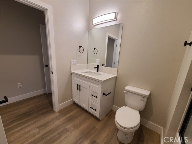 Detail Gallery Image 8 of 14 For 8412 Burnet Ave, North Hills,  CA 91343 - 2 Beds | 2 Baths