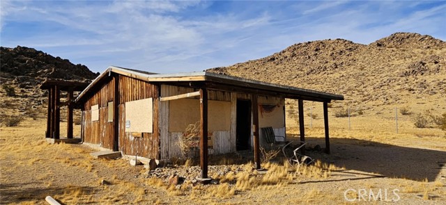 Detail Gallery Image 1 of 25 For 11726 Jasper Ave, Lucerne Valley,  CA 92356 - 1 Beds | 1 Baths